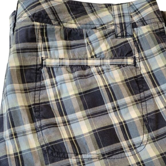 Columbia Blue Plaid Double Snap Bermuda Shorts Size 10 - Picture 4 of 6